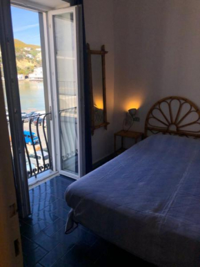 VisitPonza - Le Stanze sul Corso
